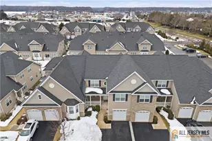 6 Traditions Pl, Monroe Township, NJ 08831 - Photo 2