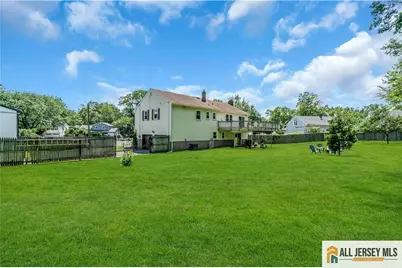 8 Whitehall Avenue, Edison, NJ 08820 - Photo 36