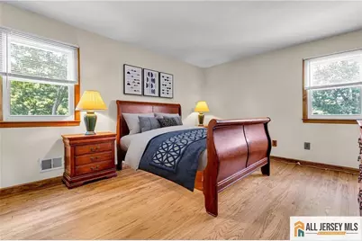 8 Whitehall Avenue, Edison, NJ 08820 - Photo 14