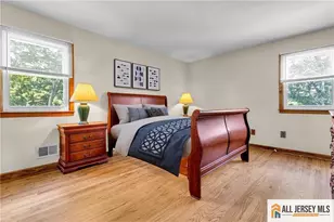 8 Whitehall Ave, Edison, NJ 08820 - Photo 14