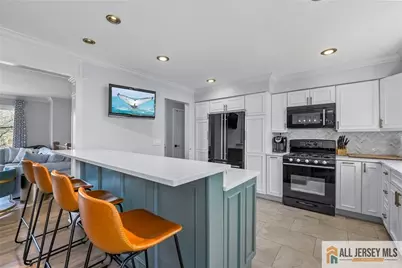 275 Alden Avenue, Edison, NJ 08820 - Photo 8