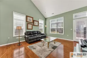 8 Turret Dr, Monroe Township, NJ 08831 - Photo 10