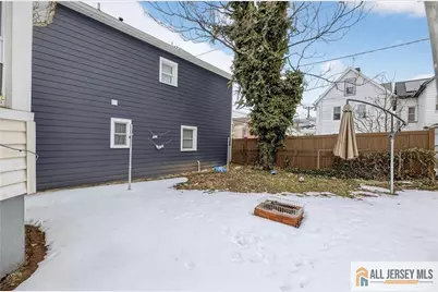 267 Townsend Street, New Brunswick, NJ 08901 - Photo 28