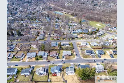 68 Beechwood Avenue, Edison, NJ 08837 - Photo 42