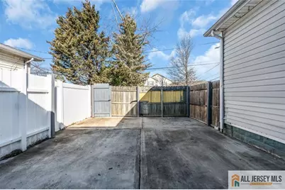 18 Avenue B, Helmetta, NJ 08828 - Photo 26