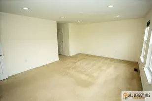 8 Wellesley Ave, Monroe Township, NJ 08831 - Photo 14