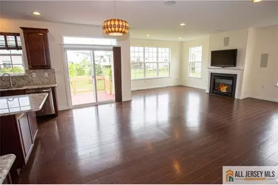 8 Wellesley Avenue, Monroe Township, NJ 08831 - Photo 8