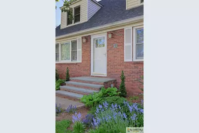 25 Voorhees Place, Metuchen, NJ 08840 - Photo 8