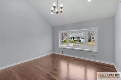 95 McKinley Avenue, Colonia, NJ 07067 - Photo 4