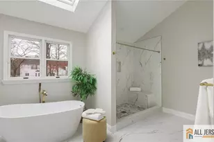 4 Maureen Ct, Edison, NJ 08820 - Photo 26