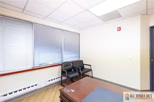 2 State Route 27 Hwy, Edison, NJ 08820 - Photo 4