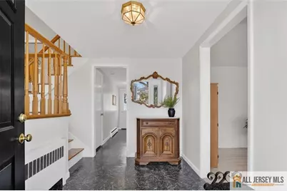 7 Griggs Road, Cranbury Township, NJ 08512 - Photo 4