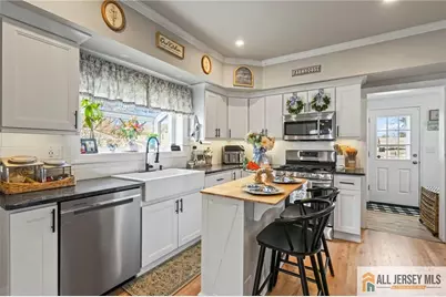 6 Thomas Street, Sayreville, NJ 08872 - Photo 8