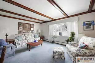 39 Herold Pl, Metuchen, NJ 08840 - Photo 10