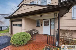 39 Herold Pl, Metuchen, NJ 08840 - Photo 4