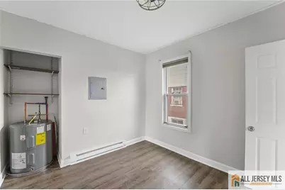56 Caroline Avenue, Trenton, NJ 08610 - Photo 14