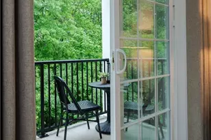 27101 Radford Ct, Monroe Township, NJ 08831 - Photo 12