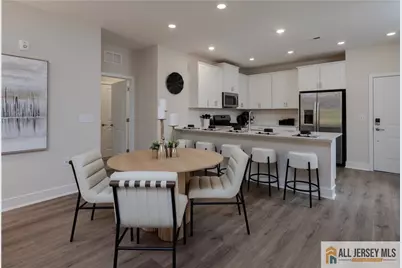 29102 Radford Court, Monroe Township, NJ 08831 - Photo 4