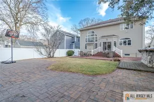 53 Princeton Ave, Colonia, NJ 07067 - Photo 30