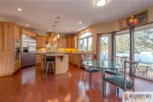 53 Princeton Ave, Colonia, NJ 07067 - Photo 6