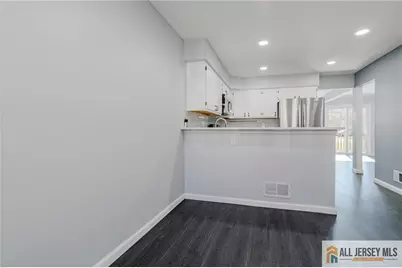 203 Concord Place, North Brunswick Township, NJ 08902 - Photo 6