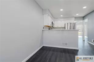 203 Concord Pl, North Brunswick Township, NJ 08902 - Photo 6