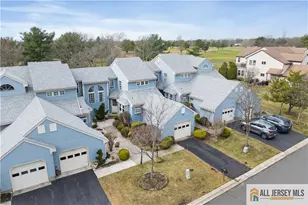 28 Daniel Webster Ave, Monroe Township, NJ 08831 - Photo 2