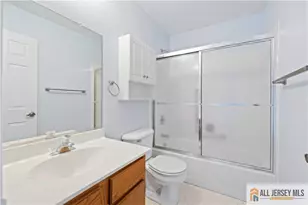 28 Daniel Webster Ave, Monroe Township, NJ 08831 - Photo 26