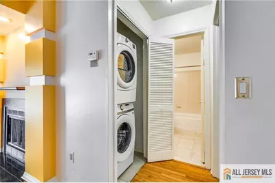 49 Tanglewood Court, South Brunswick Township, NJ 08852 - Photo 8