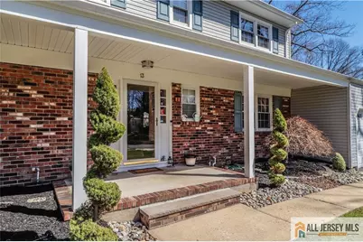 13 Bosko Drive, East Brunswick Township, NJ 08816 - Photo 4