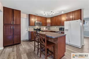 6 Hunterdon Ave, Monroe Township, NJ 08831 - Photo 8