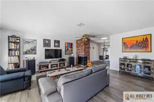 21 Celtis Plaza, Monroe Township, NJ 08831 - Photo 4