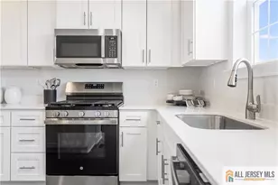 102 Fred Clark Dr, Pennington, NJ 08534 - Photo 4