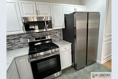 352 Bowler Court #352, Piscataway Township, NJ 08854 - Photo 6