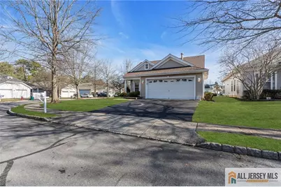12 Bellflower Drive, Lakewood, NJ 08701 - Photo 8