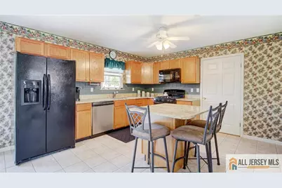 33 Cherry Blossom Drive, Monroe Township, NJ 08831 - Photo 4