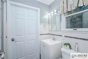 11 Hampton Rd, Monroe Township, NJ 08831 - Photo 12