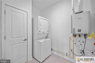 29101 Radford Ct, Monroe Township, NJ 08831 - Photo 30