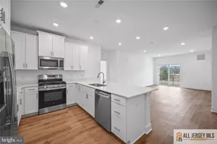 29101 Radford Ct, Monroe Township, NJ 08831 - Photo 10