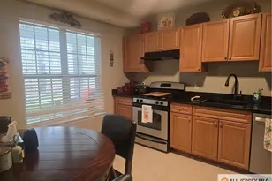 1109 Morning Glory Dr, Monroe Township, NJ 08831 - Photo 4