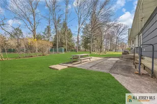 25 Greenwich Rd, Edison, NJ 08820 - Photo 44