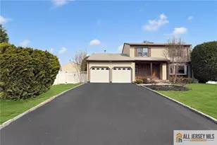 25 Stanley Ave, South Brunswick Township, NJ 08810 - Photo 2