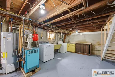 101 S Greasheimer Street, Manville, NJ 08835 - Photo 18