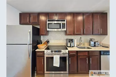 110 Somerset Street #2209, New Brunswick, NJ 08901 - Photo 4