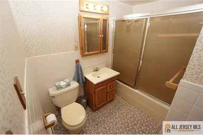 32 Predmore Avenue, Colonia, NJ 07067 - Photo 18