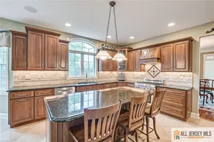 5 Erin Ct, South Brunswick Township, NJ 08824 - Photo 8