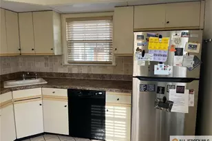 27 Benjamin Franklin Dr, Monroe Township, NJ 08831 - Photo 4