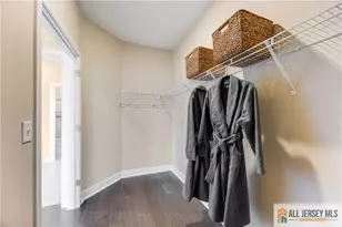 1 Galerie Ct, Monroe Township, NJ 08831 - Photo 20