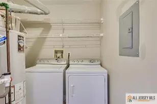 268 Kempsey Dr, North Brunswick Township, NJ 08902 - Photo 24