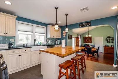 75 Grant Avenue, Fords, NJ 08863 - Photo 12